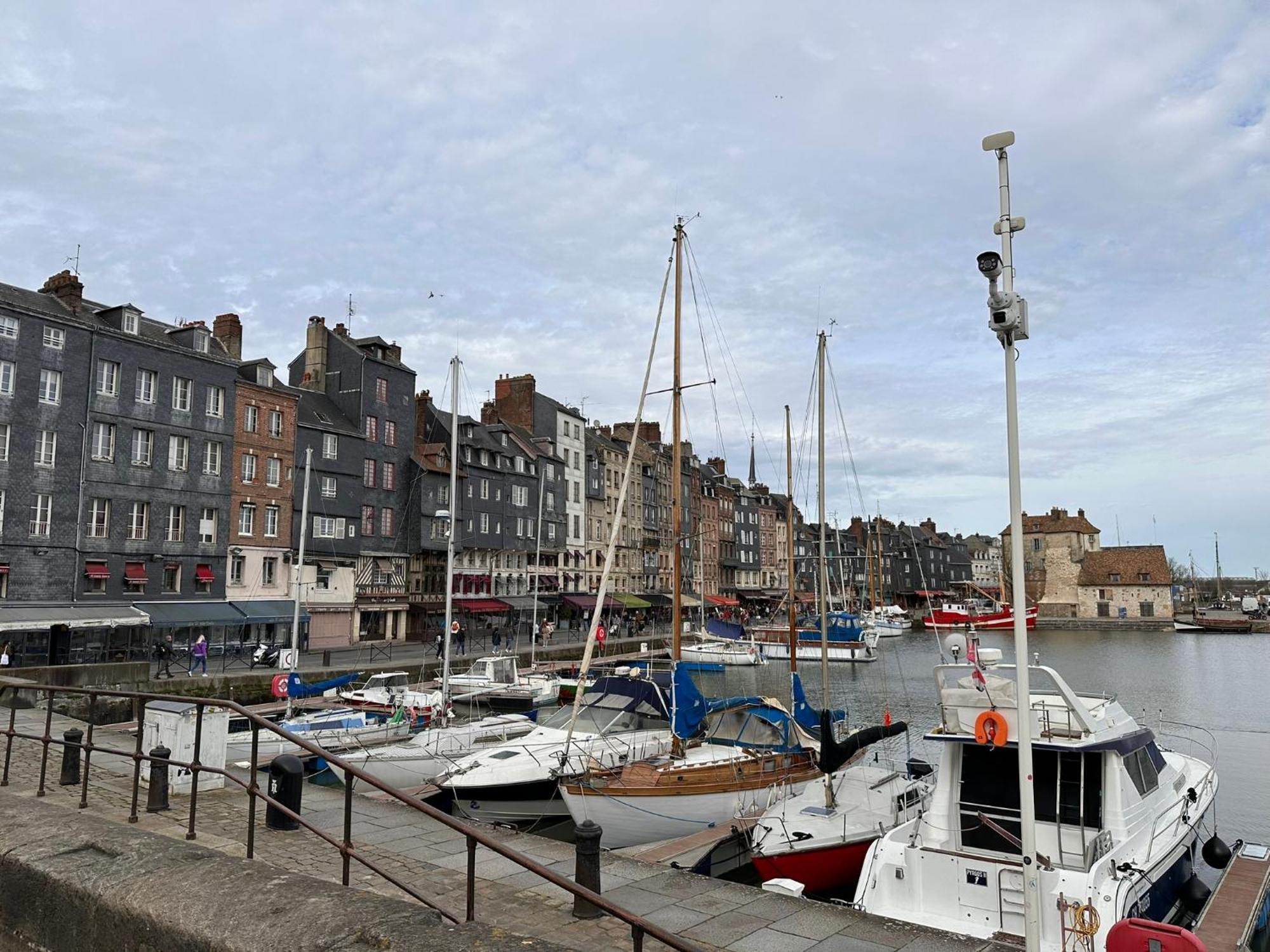 Large Apartment In City Center Honfleur Zewnętrze zdjęcie